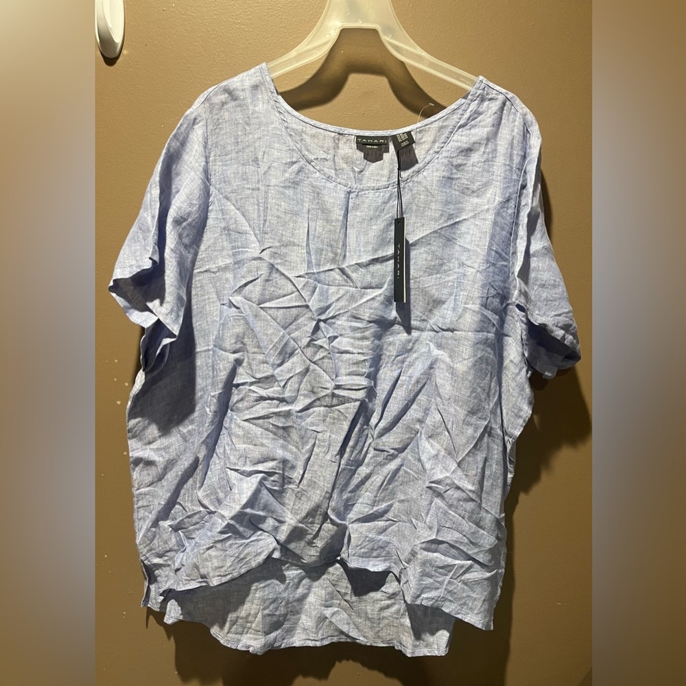 Tahari Women’s 100% Linen Light Blue Short Sleeve Blouse Size 2 XL